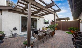 11060 Plum Tree Ln, Spring Valley, CA 91977