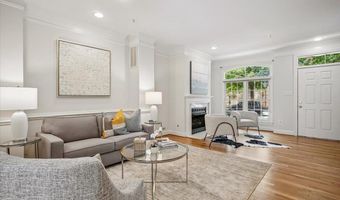 2422 14TH St N, Arlington, VA 22201