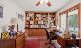 409 Mayfair Dr, Ballwin, MO 63011