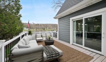 1539 Lowe Dr, Algonquin, IL 60102