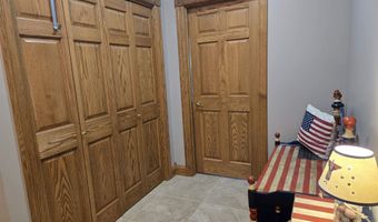 19417 S 5th Dr, Beatrice, NE 68310