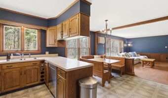 66 Lyford Rd, Brookfield, NH 03872