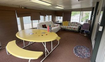 92 Rohr St 28, Arnolds Park, IA 51331