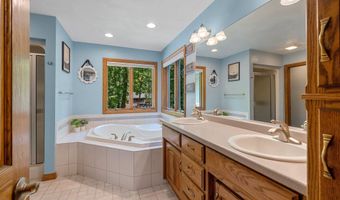 N3880 ANITA WIECKERT Road, Appleton, WI 54913