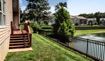 1034 Alpine Ridge Dr G2, Ballwin, MO 63021