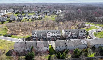 121 PUMPKIN PATCH Ln, Hockessin, DE 19707
