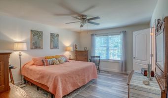 122 LULU Ln, Dover, DE 19901