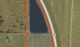 697 E Henderson Rd, Angleton, TX 77515