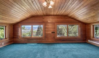71 Scenic Dr, Ashland, OR 97520