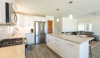 99 ELM Dr, Hilo, HI 96720