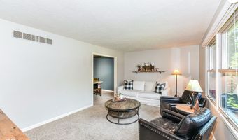 6580 Kings Ct, Avon, IN 46123