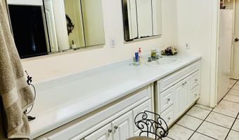 15173 Lorraine Rd, Biloxi, MS 39532