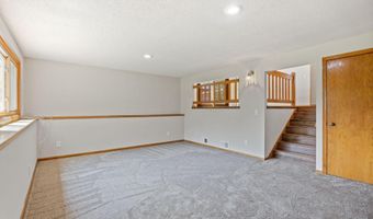 8064 Lower 147th St W, Apple Valley, MN 55124