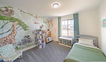 576 Hollow Dr, Ammon, ID 83401