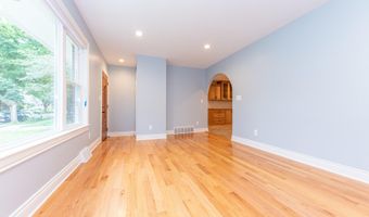 641 Louise Dr, Ann Arbor, MI 48103