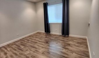 2227 W Nichols Rd E, Arlington Heights, IL 60004