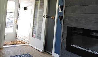 69 Delwood Rd, Warwick, RI 02889