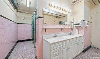 861-863 BROADWAY, Bayonne, NJ 07002
