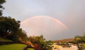 827 Kalalea St, Honolulu, HI 96825