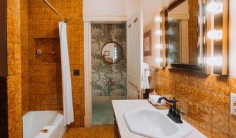 124 Elm St, Bennington, VT 05201