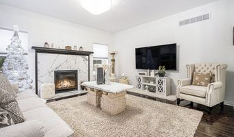 1360 Fairlane Dr, Ann Arbor, MI 48104