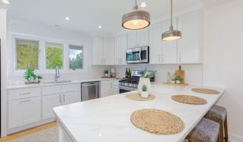 6337 LENOX Rd, Bethesda, MD 20817
