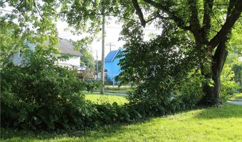 323 Fox Dr, Ashtabula, OH 44004
