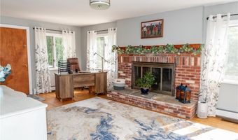 21 Carlson Dr, Cumberland, RI 02864