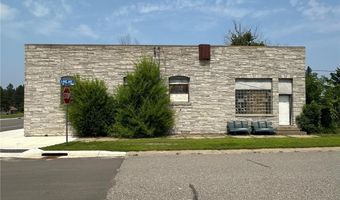 201 Front St N, Backus, MN 56435