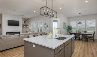 152 Katy Ranch Dr, Weatherford, TX 76085