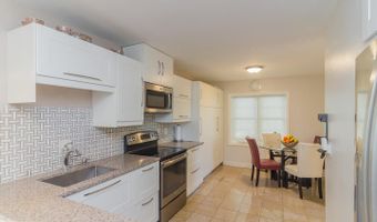 7628 WESTLAKE Ter 74, Bethesda, MD 20817