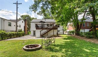7133 Circleview Dr, Affton, MO 63123