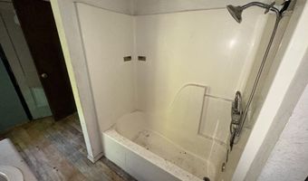 604 S Brookside Ave, Ash Grove, MO 65604