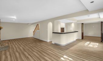 2206 FORT WARD Pl, Alexandria, VA 22304