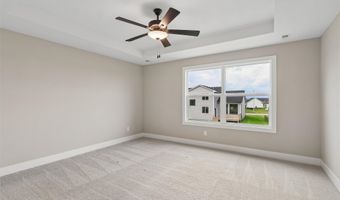 2612 NW Reinhart Dr, Ankeny, IA 50023