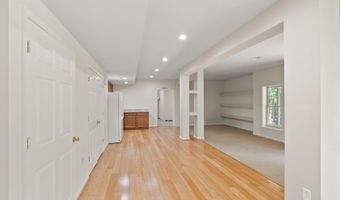 43878 CAMELLIA St, Ashburn, VA 20147