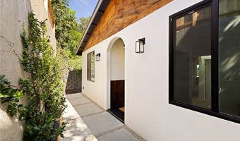 3926 Sunset Dr, Los Angeles, CA 90027
