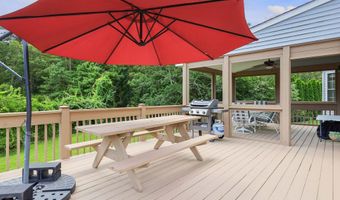 5 Overlook Ct, Bayville, NJ 08721