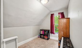 707 N Republic Ave, Alma, MI 48801