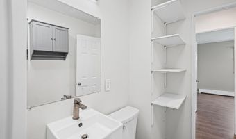 8 Mayhall St, Albany, NY 12205