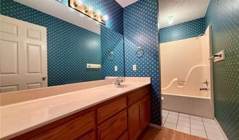 1404 Camellia Dr A, Bentonville, AR 72712