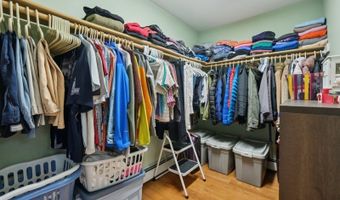 78 Main St, Bayonne, NJ 07035