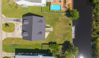5140 Atlantis Dr, Bay St. Louis, MS 39520
