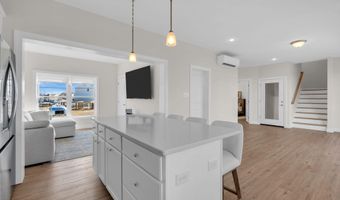 42 Carlyle Dr, Bayville, NJ 08721