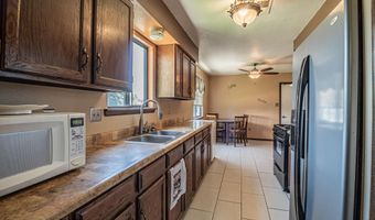 612 HONEYLOCUST St, Bloomfield, NM 87413