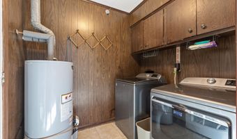 504 Orange Dr, Abbeville, LA 70510