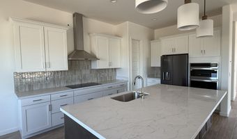 684 N MOON Rd, Apache Junction, AZ 85119