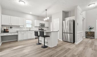 6847 Bridgewood Dr, Austell, GA 30168