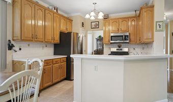 26 Fountain View Dr, Barnegat, NJ 08005