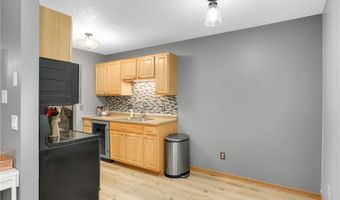 14115 Pennock Ave 303, Apple Valley, MN 55124